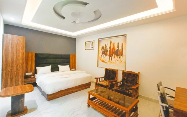 Hotel Ishaan Palace Near IGI Delhi Airport