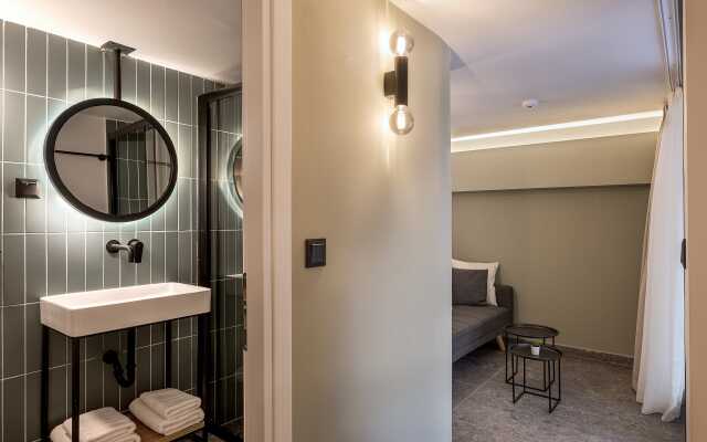 Bonnie Athens by Nin&Bau