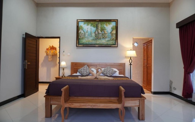 Puri Bisma Ubud - 4 Bedroom Private Villa - 10 Min Walking to Ubud Center – Guest Rooms – Ubud