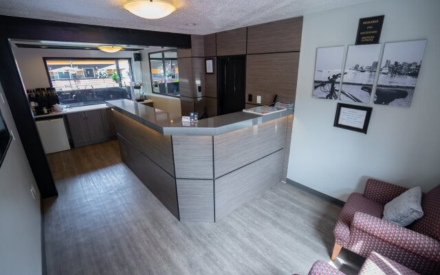 Coast Metro Vancouver Hotel