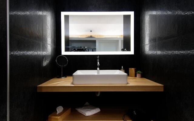 Chateau Croix De Labrie