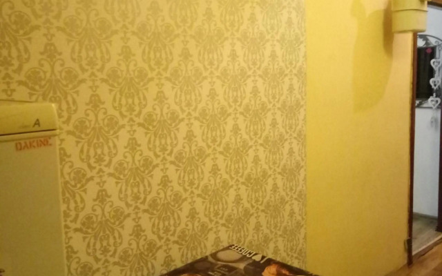 Smart econom for near Opera