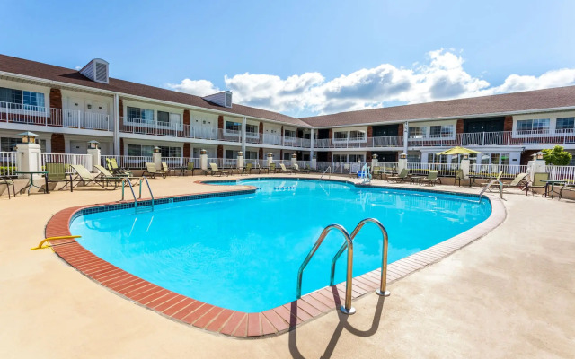 Best Western Georgian Inn