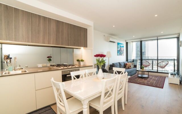 Melbourne Private Apartments - Collins Street Waterfront, Docklands
