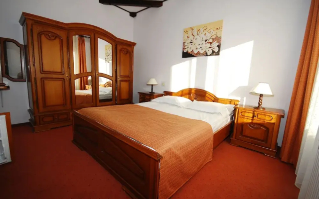 Pension Regina