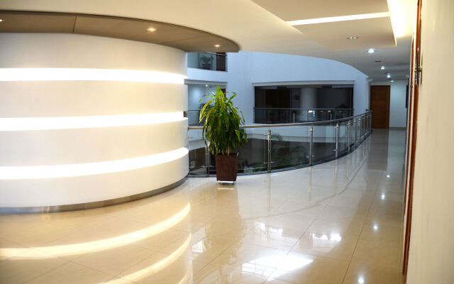 Hotel Atrium Plaza