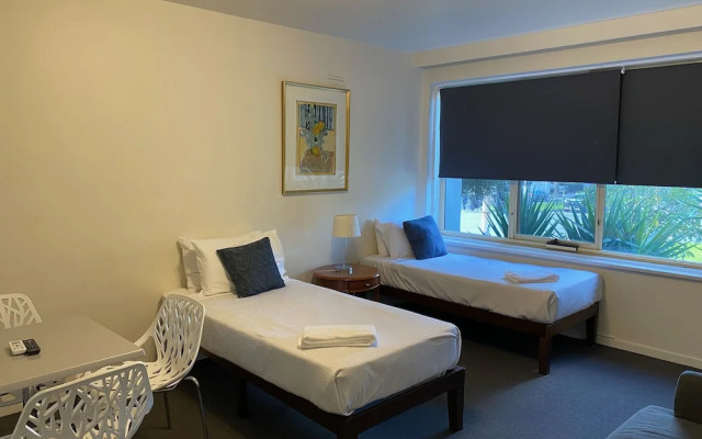 City Edge Serviced Apartments East Melbourne