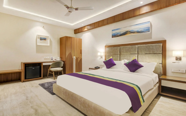 Fabhotel Prime Tahoura International