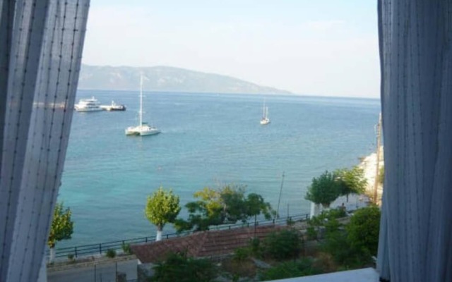 Agia Efimia Seaside 2b r Apartment