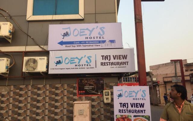 Joey's Hostel Agra