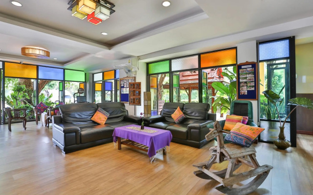 Boonme Heritage Hotel (SHA Extra Plus)