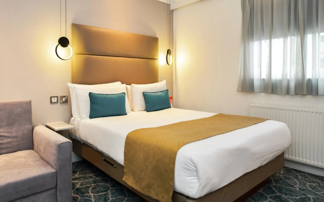 Queens Park Hotel