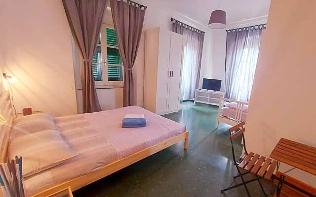 camera colombo 12 Genova Rooms