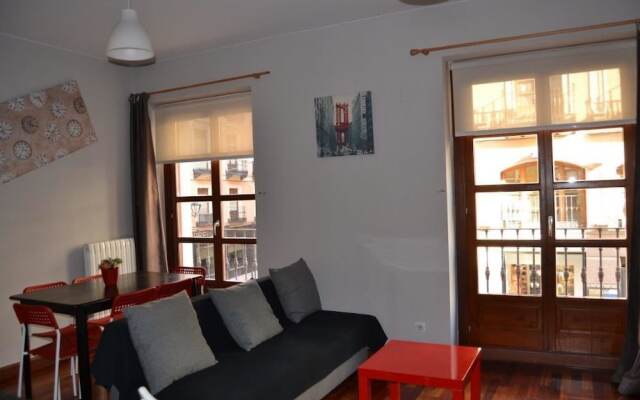 Apartamentos Dos Torres - Alfonso I