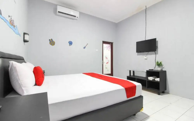 RedDoorz near Graha Saba UGM