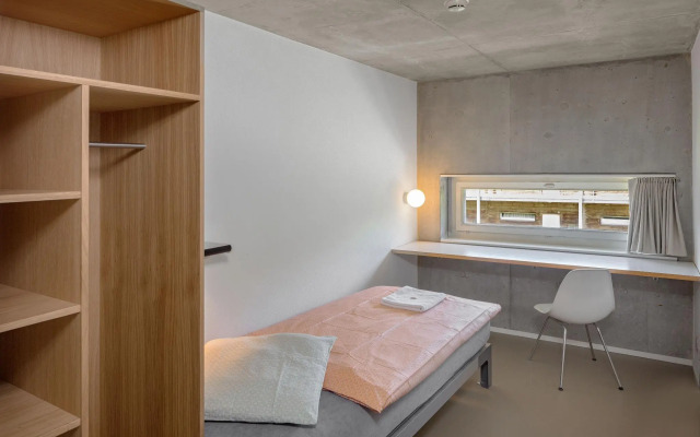 Lausanne Youth Hostel Jeunotel