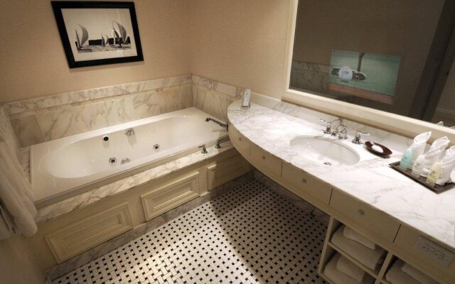 Grand Geneva Luxury Resort & Convention Center