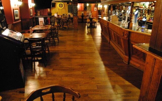 The Longboat Inn