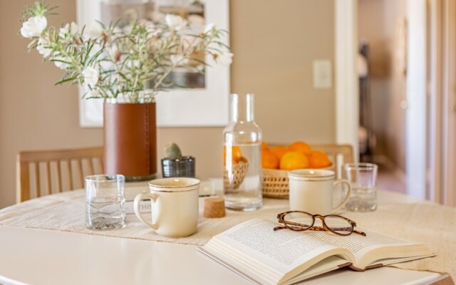 Desert Bloom by Avantstay Incredible Oasis w/ Dreamy Backyard & Patio