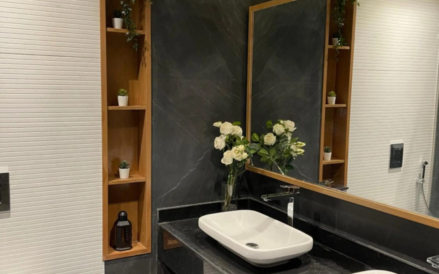 Midtown Penthouse with roof