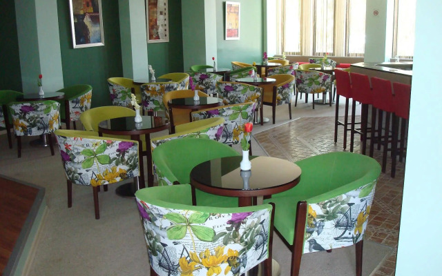 Babaylon Hotel