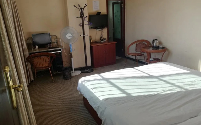 Tiny Jiangnan Hotel
