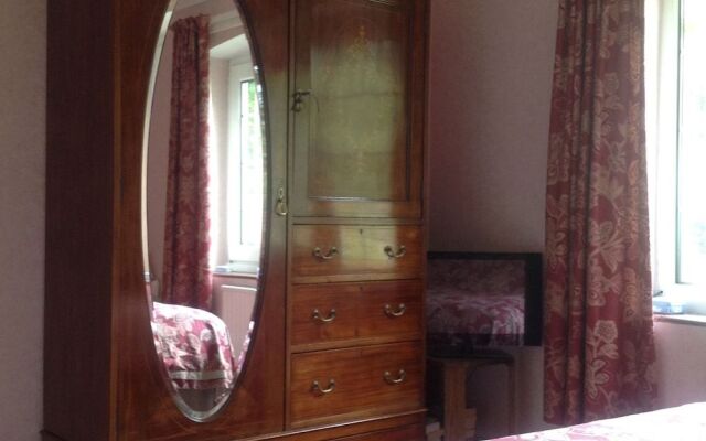 Pine Lodge Bed & Breakfast