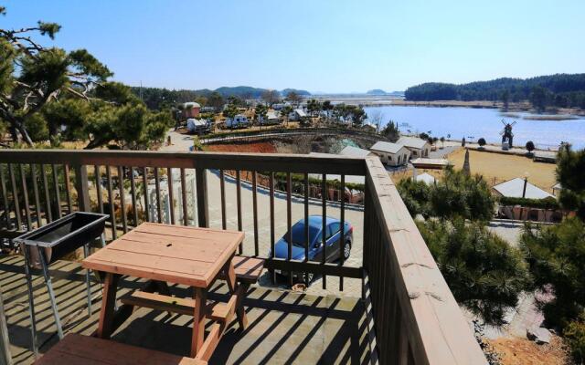 Taean Buck gwa Baetnaru Pension
