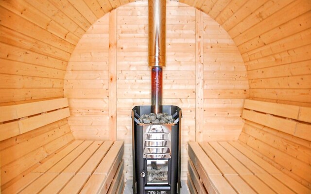 Beautiful Home in Goldlauter-heidersbach With 2 Bedrooms, Sauna and Wifi