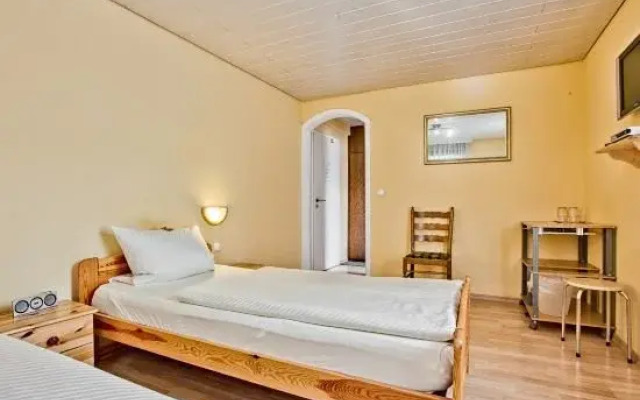 Landgasthaus Kreuz beim Tom