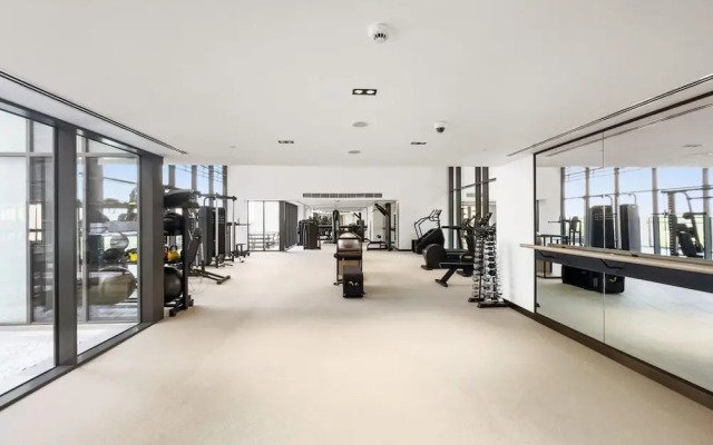 Luxurious 1-bedroom Apart With Dubai Skyline View