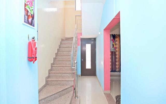 OYO 16697 Hotel Randhawa