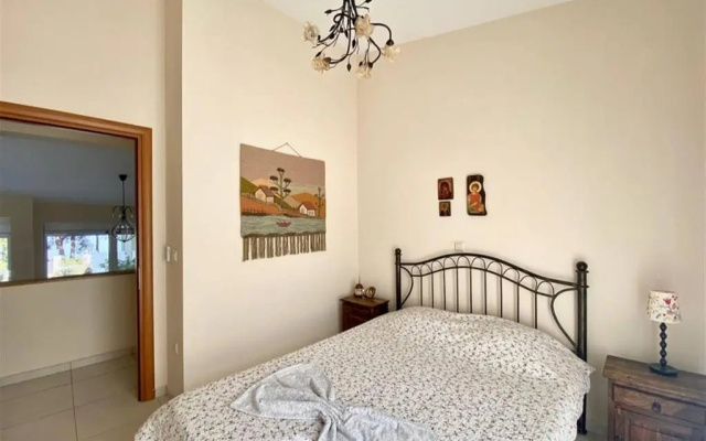 Helios Villa Sea Front - 3 bedrooms 7 guests