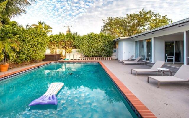 Hollywood Chateau - 7 Br Villa