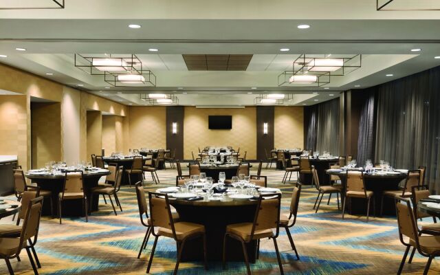 Homewood Suites by Hilton Calgary Downtown