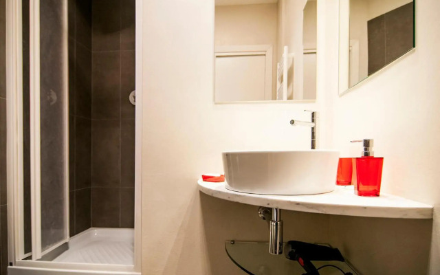 Vatican Museums Roomy Apartment