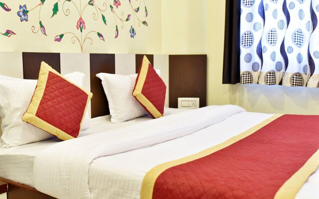 OYO 11389 Hotel NG Palace