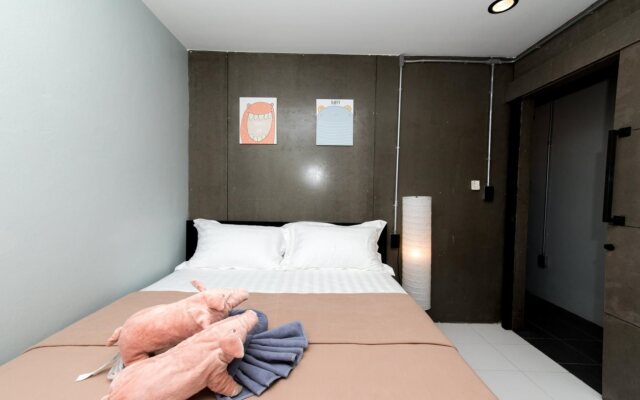 TP Hostel Kata Beach Phuket