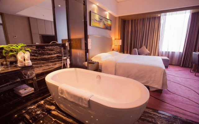 La Perle International Hotel - Free shuttle between hotel and Exhibition Center during Canton Fair & Exhibitor registration Counter