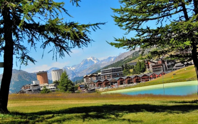 Teleo 103 Ski In - Ski Out 50m