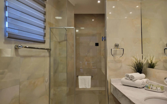 Xenon Hotel & SPA