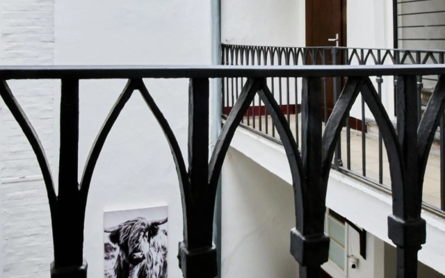 Archibald Flats Prague