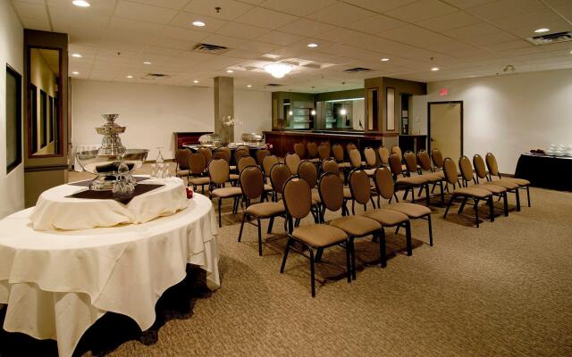 Quality Hotel Calgary Airport & Conference Centre