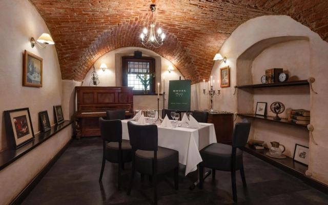 Hotel Baron Karczma Grodzka