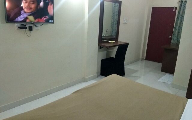 JK Rooms 108 Hotel Royal Regency