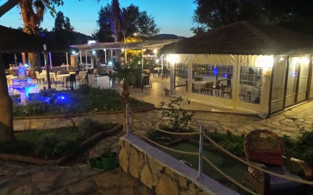 Club La Perla Hotel