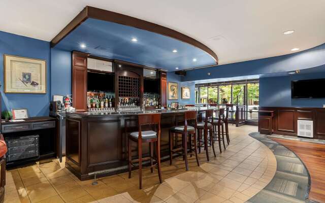 Best Western Ville-Marie Montreal Hotel & Suites