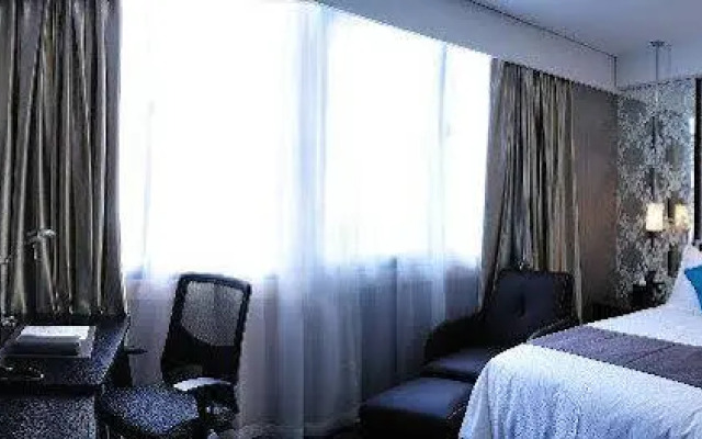 Yun's Paradise Waltz Boutique