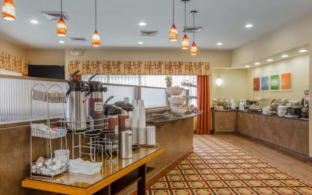 Brunswick Suites Golden Isles