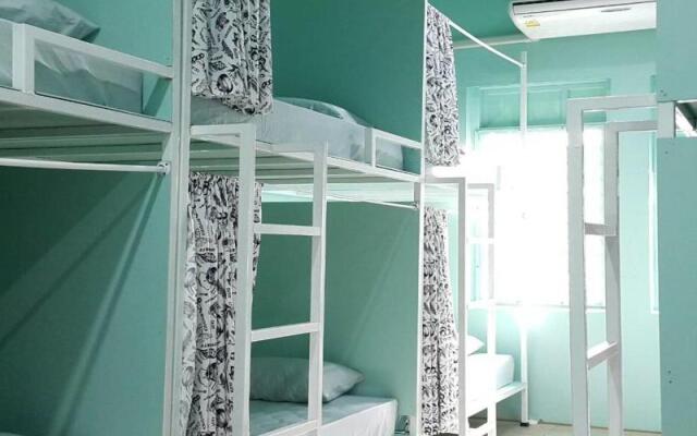 One Bangkok Hostel @Love District